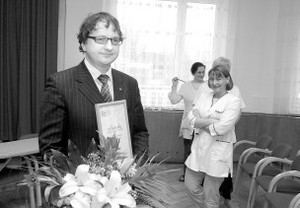 200902121632272884