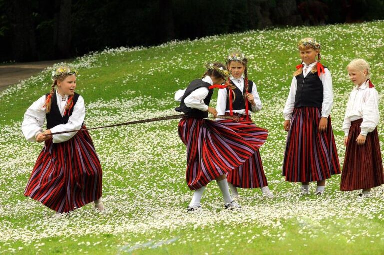 Beerni Dainu Kalns Samaz