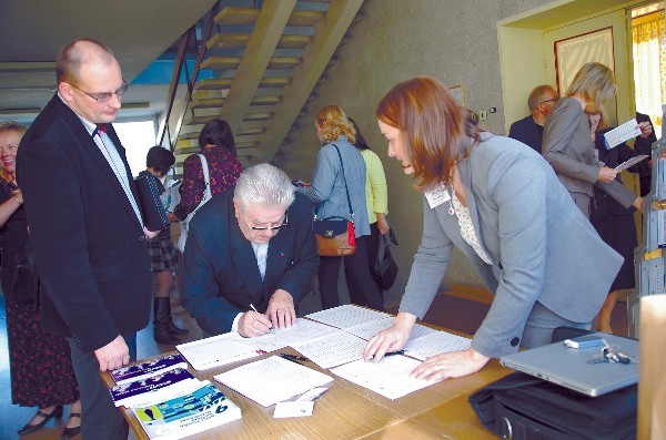 Uznemeju Konference Kras 600 X 397