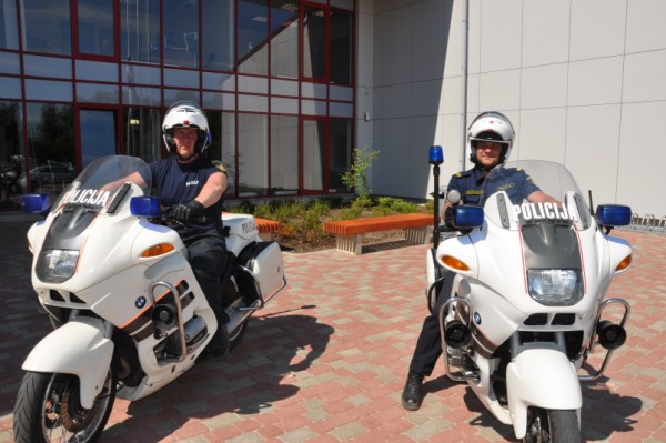 Policija 1