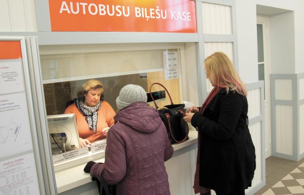 Autobuss 1