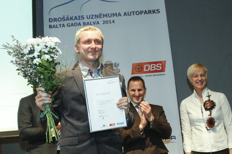 Publicitates Foto 1