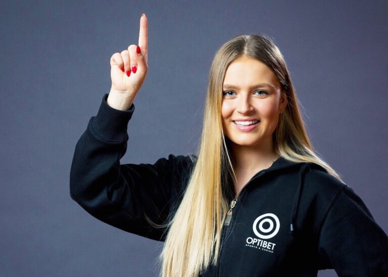 Annija 1 2
