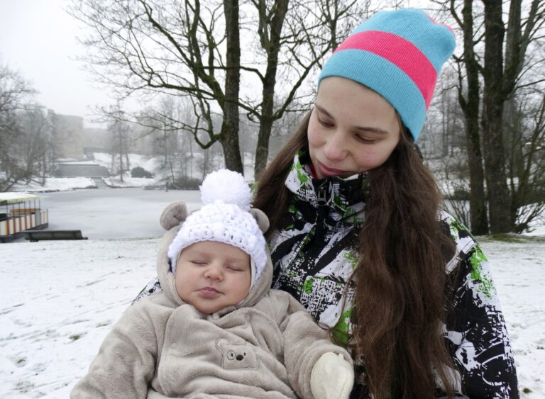 Jaundzimusie Decembris Laila 1