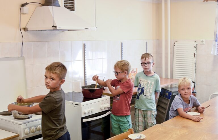 Pirmklasnieki1pamaskola Indarsfoto