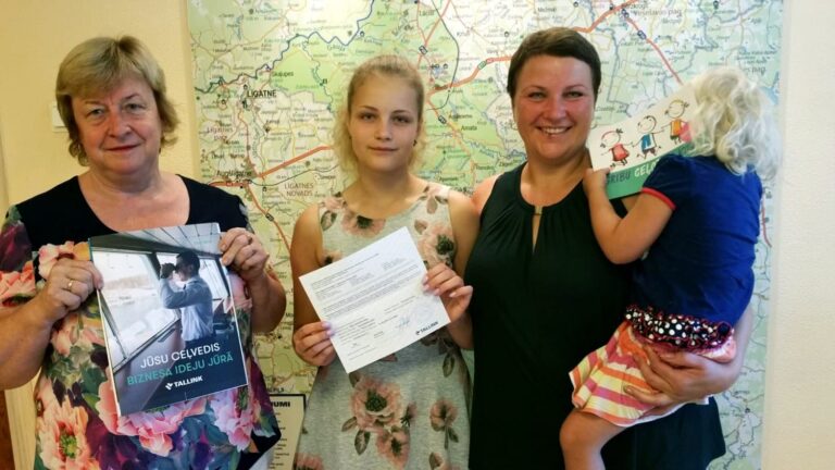Sarmiti Sveic Amatas Novada Domes Priekssedetaja Elita Eglite