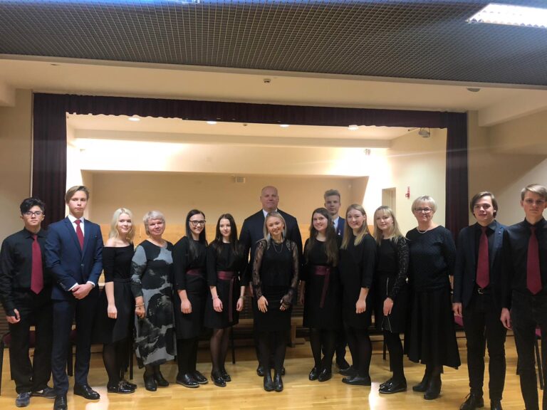Gimnazisti Ar Ministru 1