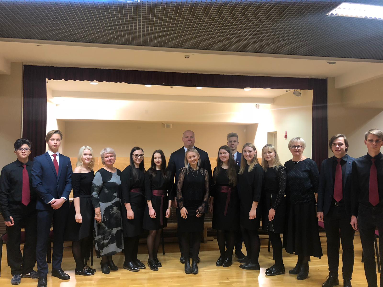 Gimnazisti Ar Ministru 1