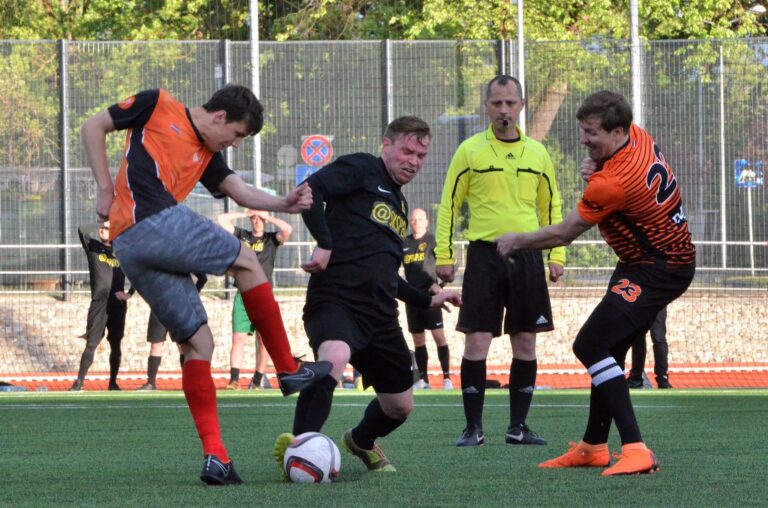 Futbola Cempionats1 1