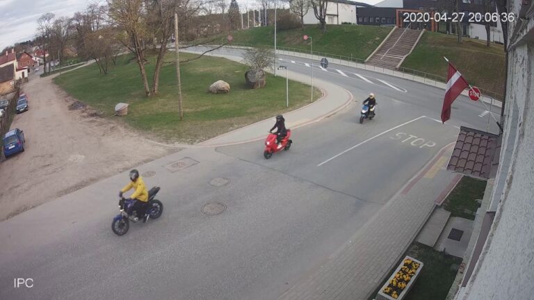 Vidzemes Re Ion Soda Pusaudzi Motorolleristu 1