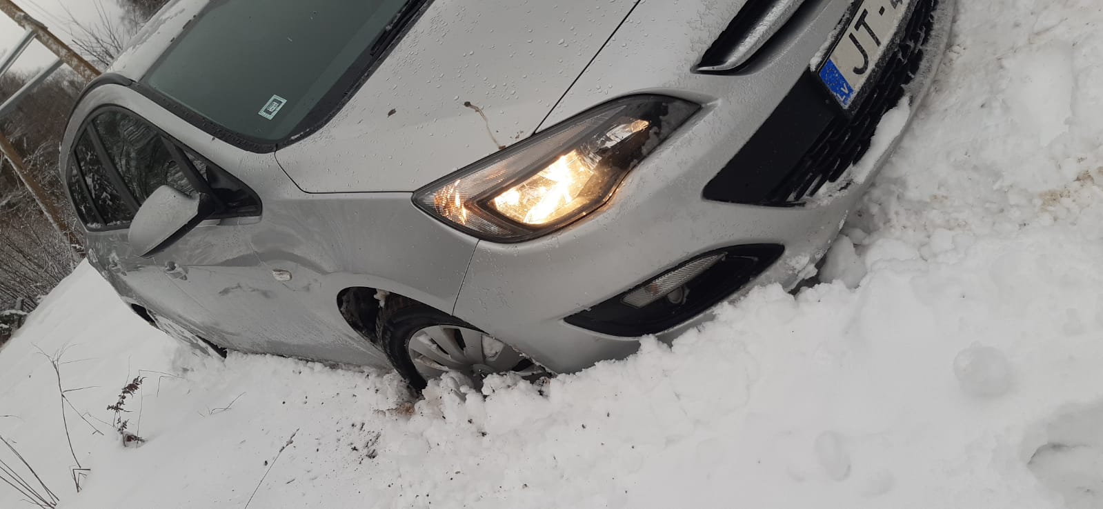 Cesu Puse Piesniguiu Ceuu Deu Iestigusi Automaiina
