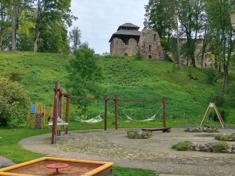 Laukums Rauna 1