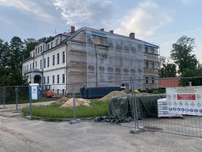 Nitaures Skola