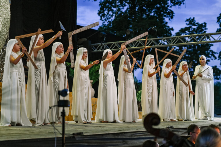 Opera